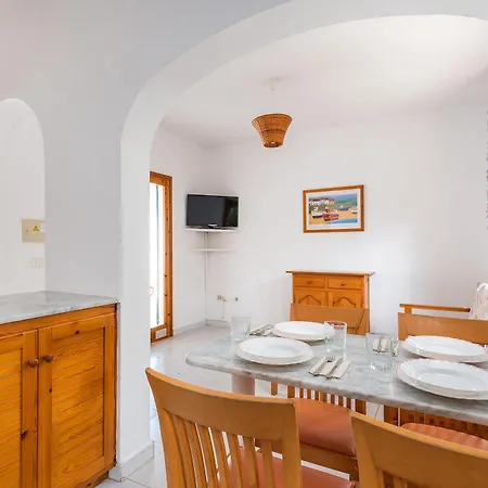Casas Menorquinas Apartment *